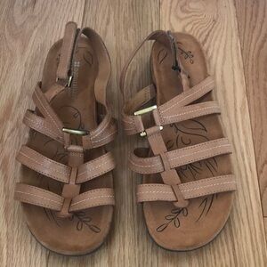 Naturalizer Every brown gladiator slingback sandals 10M.